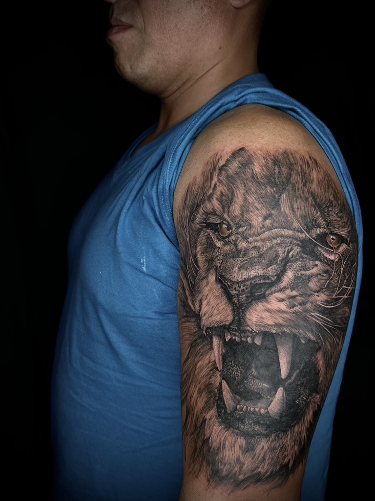 STEVEN - TATUATORE RESIDENT 70 0CBD82B1 16F9 4E15 BA71 FD0BC8A3344F 1 105 c - 71