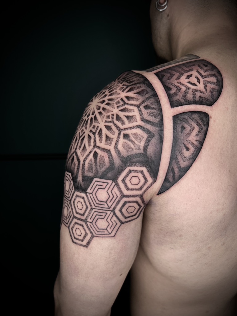 GIULA - TATUATRICE RESIDENT 42 10A313BF 85EE 4860 9F9E 7B0D790C892E 1 105 c - 43