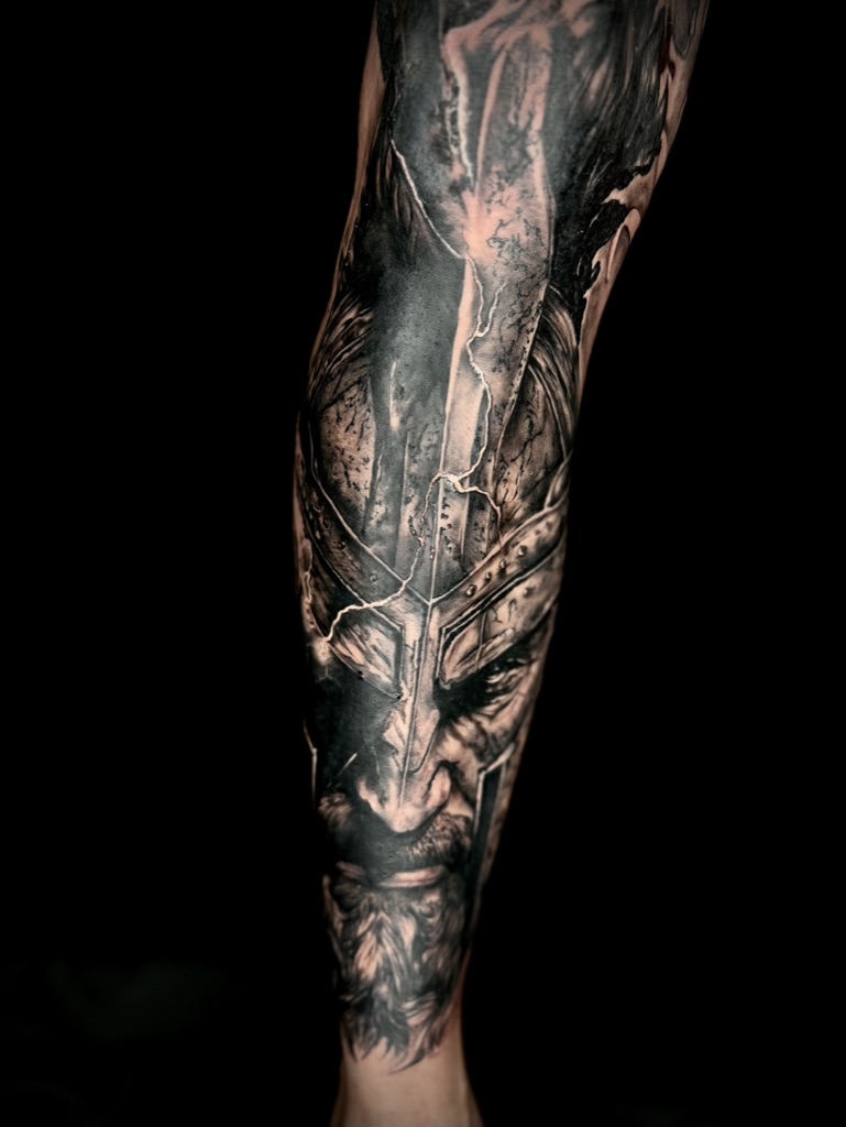 STEVEN - TATUATORE RESIDENT 58 2EF3CF6B 5447 4090 8A37 919D807BD2F3 1 105 c - 59