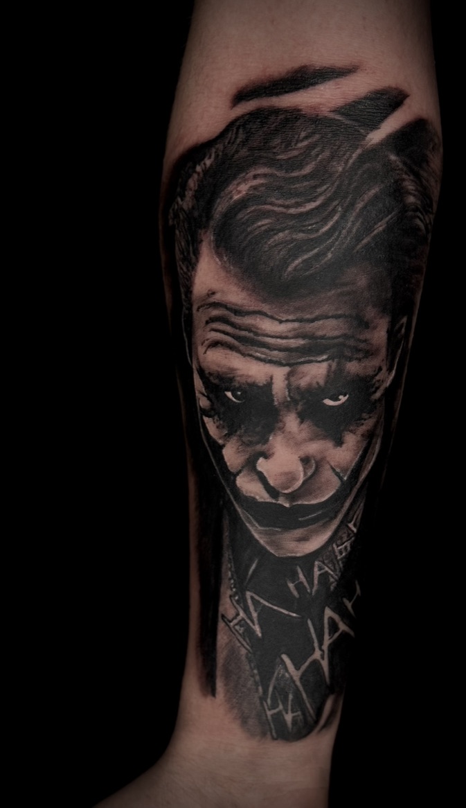 CHRISTIAN - TATUATORE RESIDENT 47 3AE8F69C 65AB 494D A6B6 D981F7D6891C 1 105 c - 48