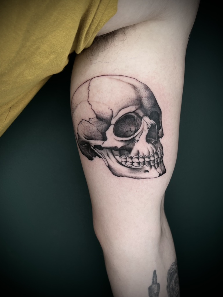 GIULA - TATUATRICE RESIDENT 26 3ECBD9A4 3717 420F BC3F 0EF14E75D59A 1 105 c - 27