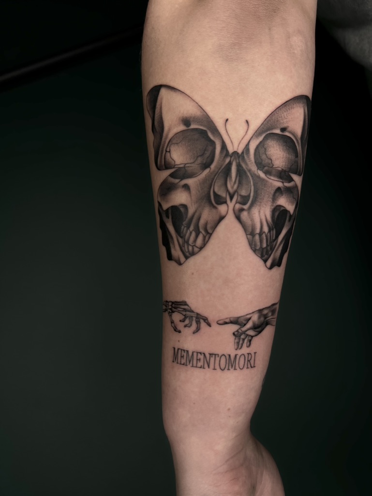 GIULA - TATUATRICE RESIDENT 38 4A42E178 A487 47A4 A40D 152E57AFCA8E 1 105 c - 39