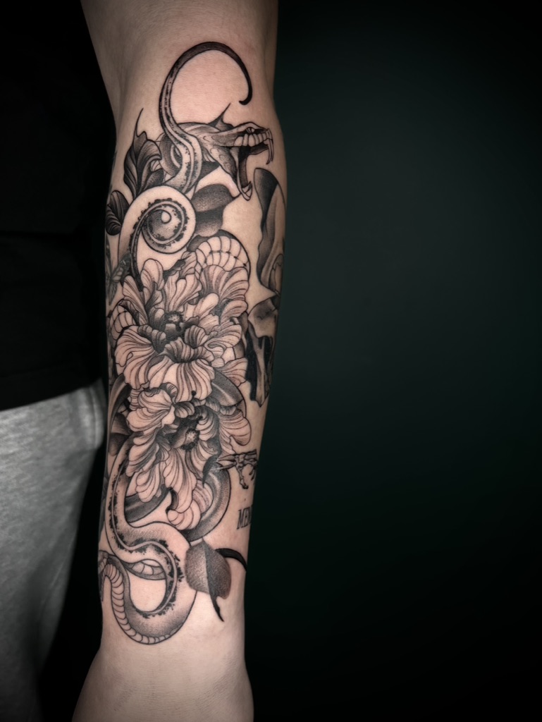 GIULA - TATUATRICE RESIDENT 39 4AEEB3BA E2F3 492F 83AB 427EAB093B6F 1 105 c - 40