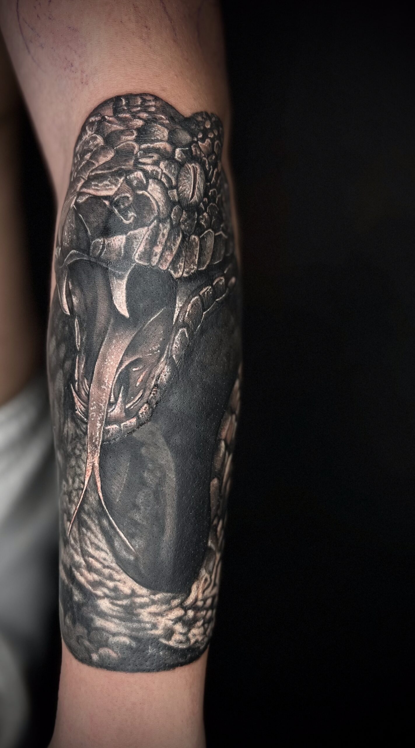 STEVEN - TATUATORE RESIDENT 44 58380676 ED0D 4BA2 B9B2 627DE80A336E scaled - 45