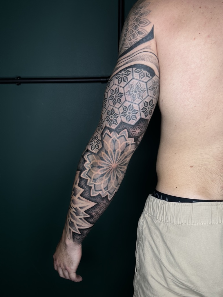 GIULA - TATUATRICE RESIDENT 22 5F6C508D 6C4B 4001 AE33 2F5DAB309CA8 1 105 c - 23