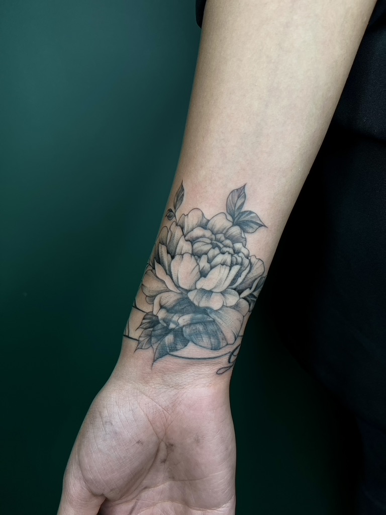 GIULA - TATUATRICE RESIDENT 11 67755FD1 983F 4DA2 B2F2 F947E9300C66 1 105 c - 12