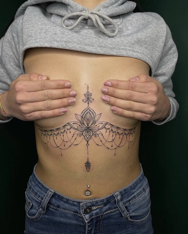 GIULA - TATUATRICE RESIDENT 36 988AA593 4C96 4D3F 95DD EA020FF069A5 - 37