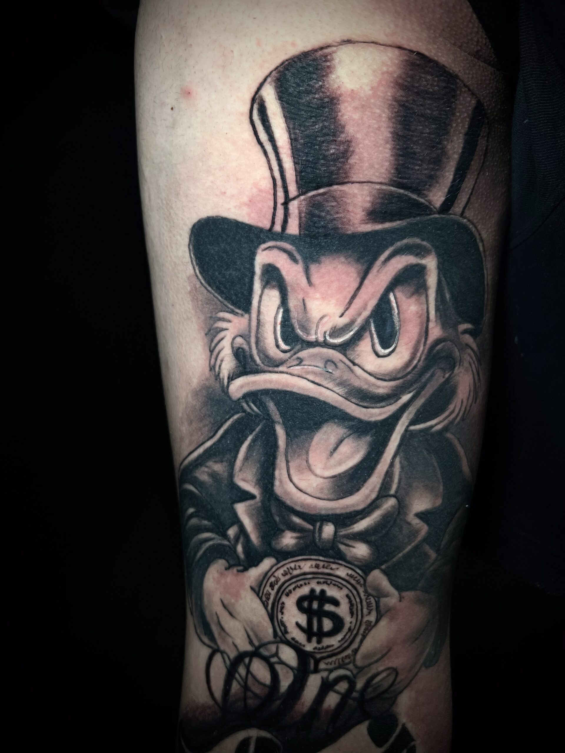 CHRISTIAN - TATUATORE RESIDENT 10 D313640B EE1B 440D 9FCC 49A9F2B65B17 scaled - 11